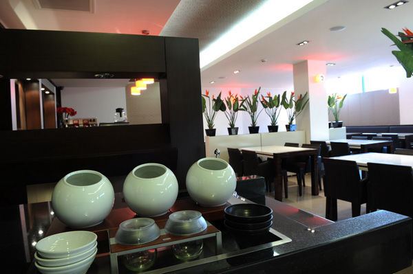 โฮเต็ล คิวบิกซ์ Hotel บราชอฟ ภายนอก รูปภาพ